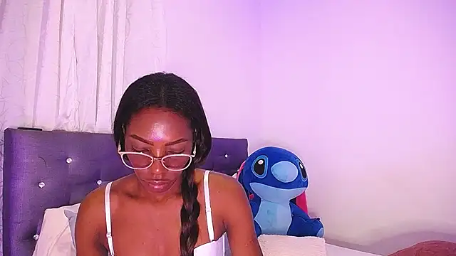 BryanaSmith21 online show from 29, 10, 2025