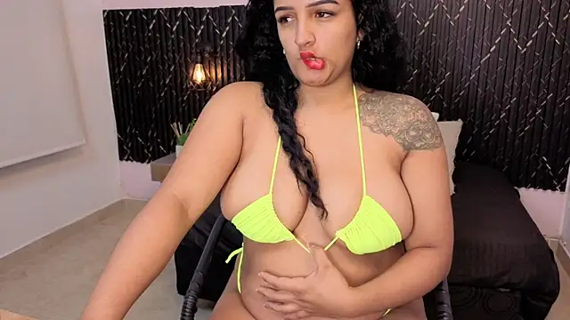 Snapshot of ElectraRose_ chatting on 21, 2, 2026 ElectraRose online show from 21, 2, 2026