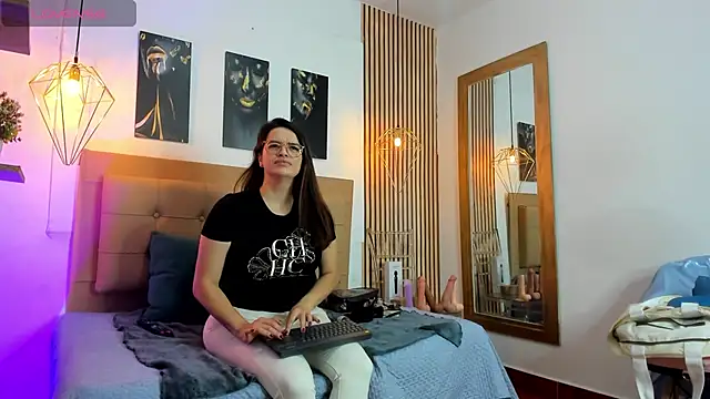 Snapshot of _samanthaa_foxx chatting on 12, 9, 2025 samanthaa foxx online show from 12, 9, 2025