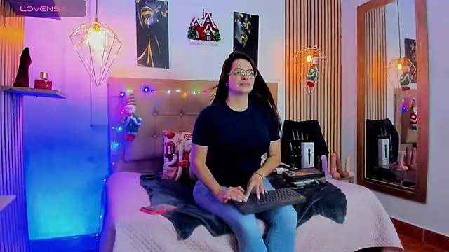 Snapshot of _samanthaa_foxx chatting on 21, 12, 2025 samanthaa foxx online show from 21, 12, 2025