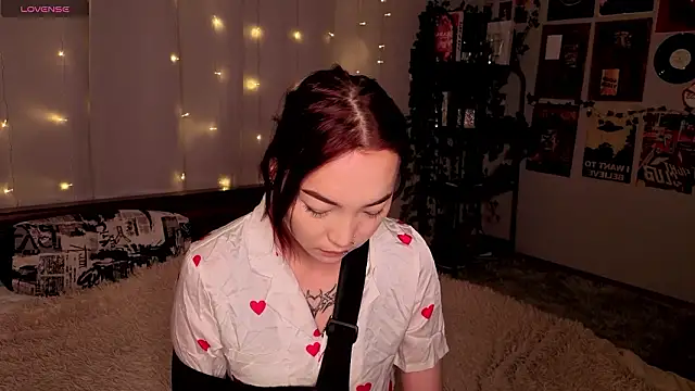 Snapshot of OdetteBiddy chatting on 3, 2, 2026 OdetteBiddy online show from 3, 2, 2026