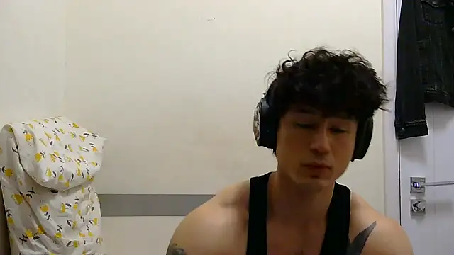 Snapshot of natenatejosh chatting on 27, 10, 2025 natenatejosh online show from 27, 10, 2025