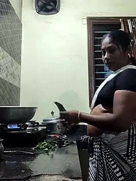 Snapshot of papukurty chatting on 5, 2, 2026 papukurty online show from 5, 2, 2026