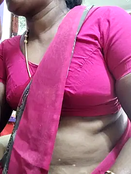 Snapshot of papukurty chatting on 12, 4, 2026 papukurty online show from 12, 4, 2026