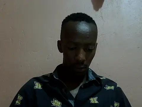 Snapshot of shadez94 chatting on 20, 9, 2025 shadez94 online show from 20, 9, 2025