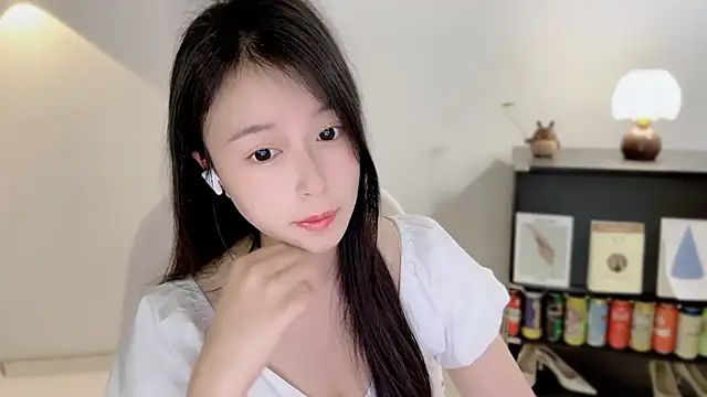 Onechestnut online show from 2, 4, 2026