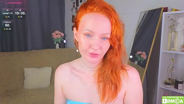 Snapshot of JoyceJones chatting on 8, 9, 2025 JoyceJones online show from 8, 9, 2025