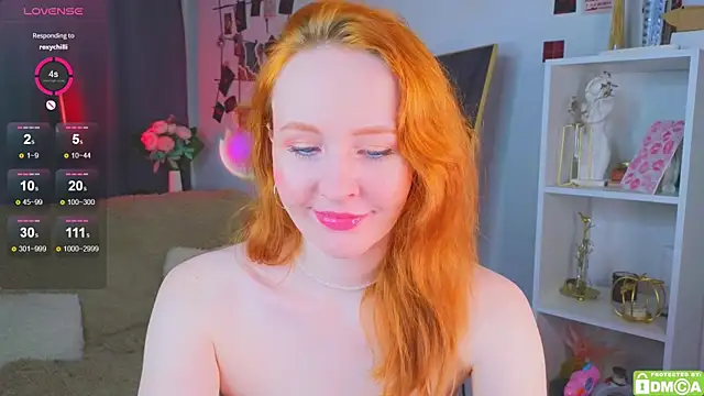 Snapshot of JoyceJones chatting on 26, 10, 2025 JoyceJones online show from 26, 10, 2025