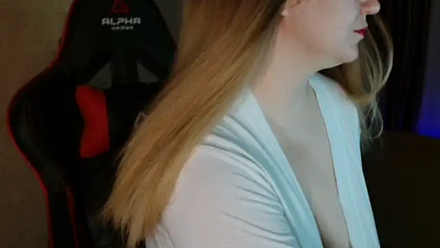 Miaxfox online show from 7, 11, 2025