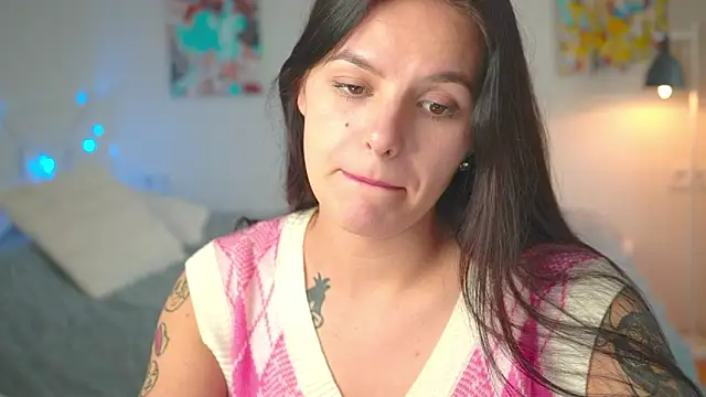 EwelynScott online show from 14, 10, 2025