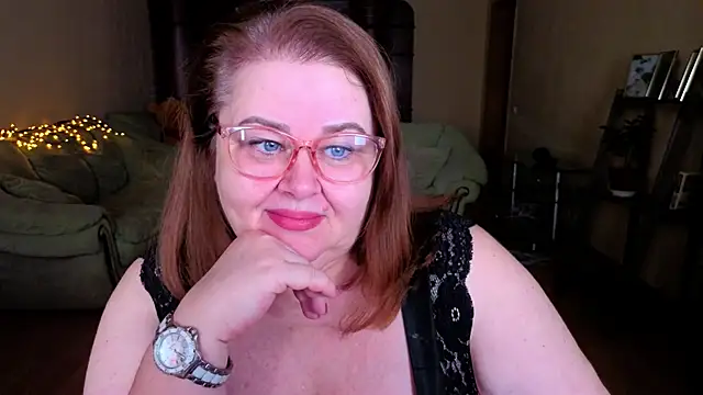Natalie Gucci online show from 10, 9, 2025