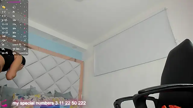 molly gomezz online show from 25, 10, 2025