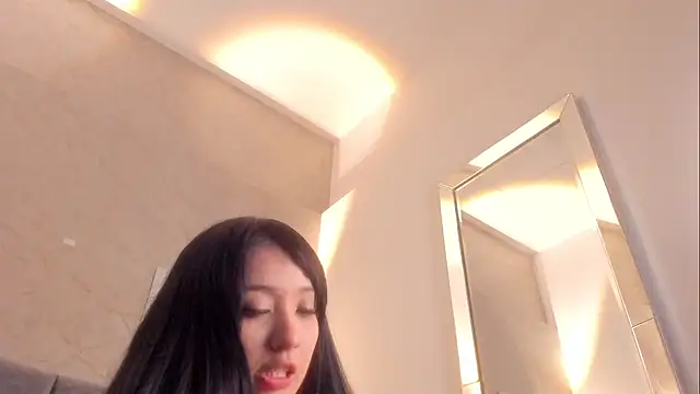 Lunaa bellaa online show from 12, 2, 2026