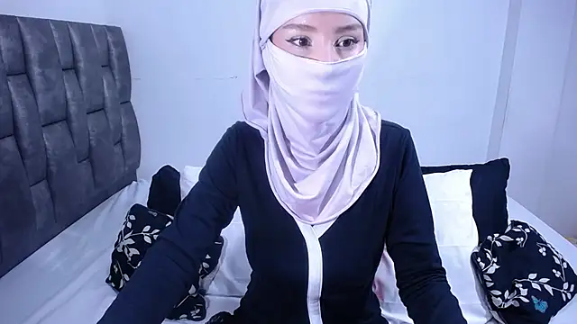 Snapshot of __Nahia chatting on 4, 11, 2025 Nahia online show from 4, 11, 2025