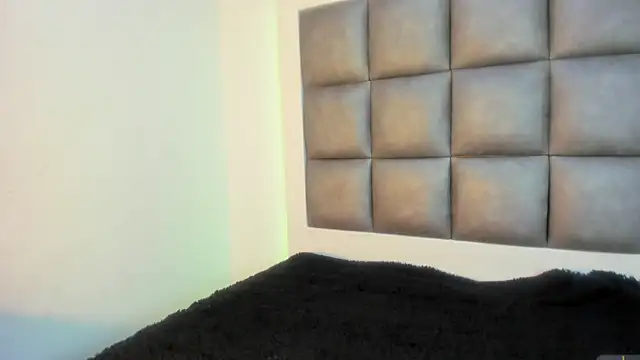 Mia lopez   online show from 30, 9, 2025