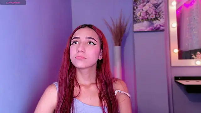 Snapshot of NataliaPrada_s chatting on 17, 12, 2025 NataliaPrada s online show from 17, 12, 2025