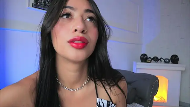 Snapshot of charlotterusso chatting on 22, 10, 2025 charlotterusso online show from 22, 10, 2025