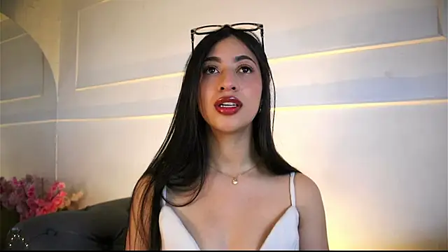 Snapshot of charlotterusso chatting on 3, 6, 2026 charlotterusso online show from 3, 6, 2026