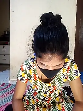 Snapshot of ranisanthutelugu chatting on 20, 9, 2025 ranisanthutelugu online show from 20, 9, 2025