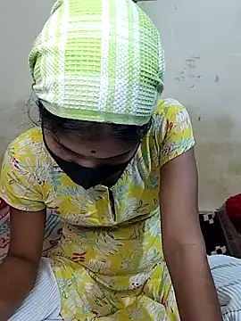 Snapshot of ranisanthutelugu chatting on 28, 9, 2025 ranisanthutelugu online show from 28, 9, 2025