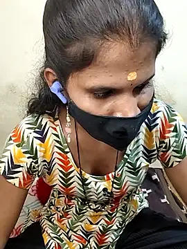 Snapshot of ranisanthutelugu chatting on 29, 9, 2025 ranisanthutelugu online show from 29, 9, 2025