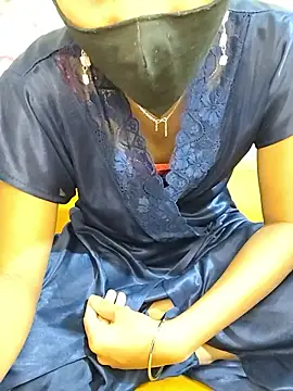 Snapshot of ranisanthutelugu chatting on 18, 10, 2025 ranisanthutelugu online show from 18, 10, 2025