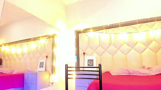 Snapshot of Scarletbigbug chatting on 30, 3, 2026 Scarletbigbug online show from 30, 3, 2026