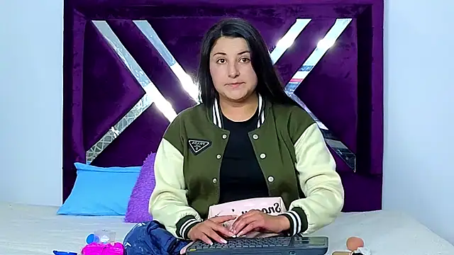 cuteeimy online show from 25, 11, 2025