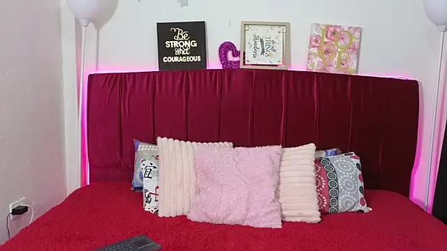cuteeimy online show from 2, 6, 2026