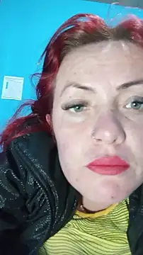 carolinhe  online show from 3, 12, 2025