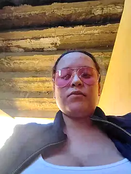 Snapshot of You-sexy-starr chatting on 23, 9, 2025 You-sexy-starr online show from 23, 9, 2025