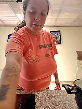 Snapshot of You-sexy-starr chatting on 25, 10, 2025 You-sexy-starr online show from 25, 10, 2025