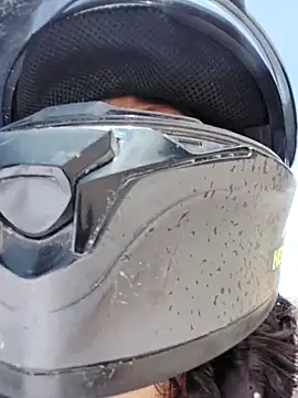 Snapshot of You-sexy-starr chatting on 21, 11, 2025 You-sexy-starr online show from 21, 11, 2025