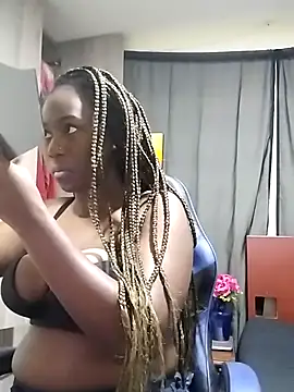 Snapshot of MONIQUE-LAMOUR chatting on 2, 5, 2026 MONIQUE-LAMOUR online show from 2, 5, 2026