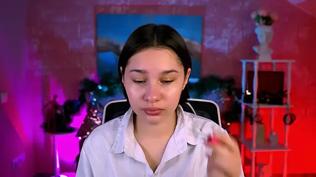 KimClarks  online show from 13, 1, 2026