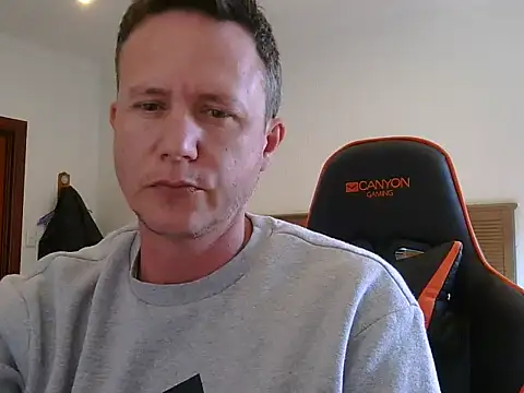 TroyDieselXXX online show from 15, 5, 2026