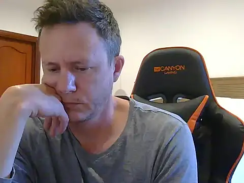 TroyDieselXXX online show from 20, 5, 2026