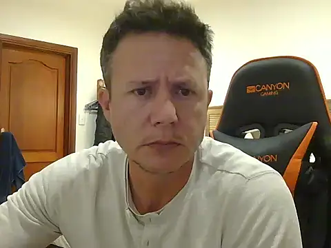 TroyDieselXXX online show from 26, 5, 2026