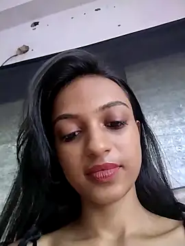 Your-Kitkat online show from 4, 10, 2025