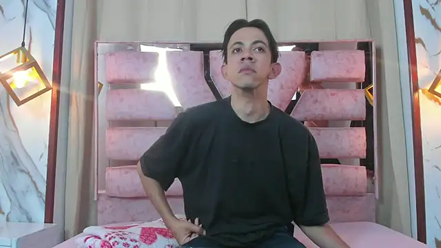 Snapshot of kameron_and_Nick chatting on 29, 11, 2025 kameron and Nick online show from 29, 11, 2025