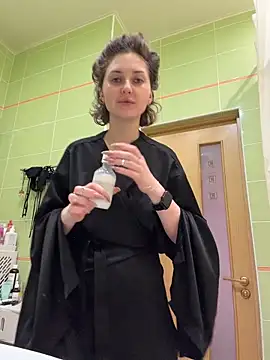 Snapshot of KellyKeler chatting on 4, 3, 2026 KellyKeler online show from 4, 3, 2026