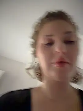 KellyKeler online show from 29, 5, 2026