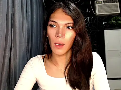 ladyhotcuming online show from 9, 6, 2026