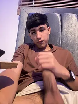 Snapshot of cody_fox10 chatting on 15, 11, 2025 cody fox10 online show from 15, 11, 2025