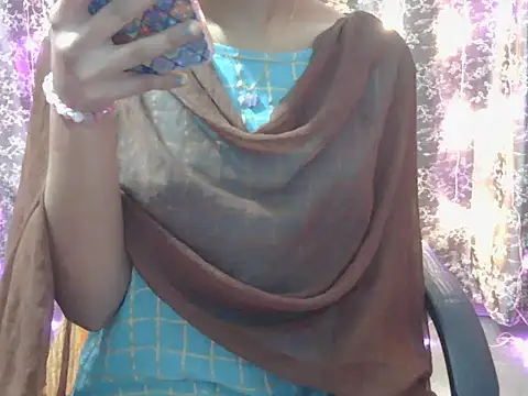 lovely soniya online show from 4, 12, 2025