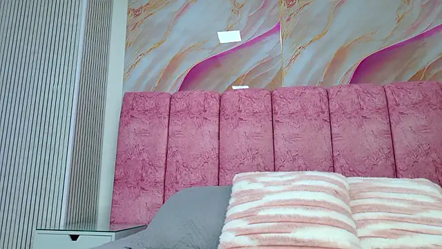 Snapshot of emmacurvy chatting on 14, 2, 2026 emmacurvy online show from 14, 2, 2026