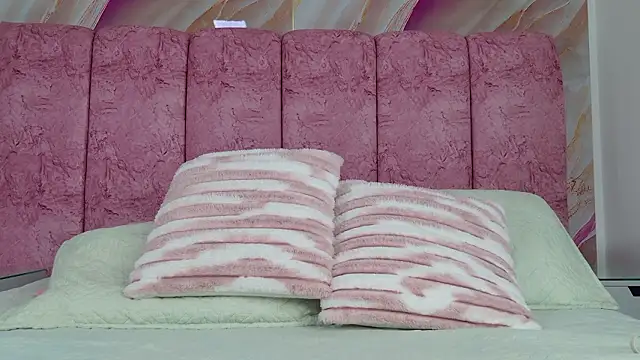 Snapshot of emmacurvy chatting on 20, 2, 2026 emmacurvy online show from 20, 2, 2026