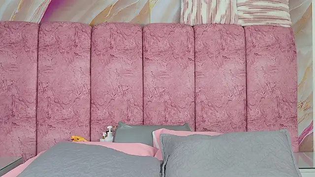 Snapshot of emmacurvy chatting on 28, 2, 2026 emmacurvy online show from 28, 2, 2026