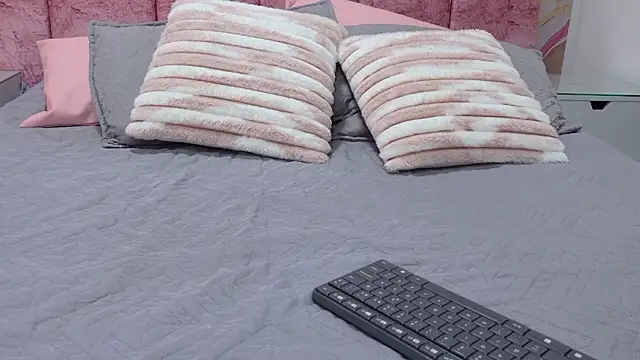 Snapshot of emmacurvy chatting on 26, 3, 2026 emmacurvy online show from 26, 3, 2026