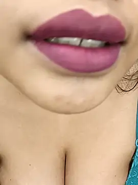 sex-withcouple online show from 18, 2, 2026